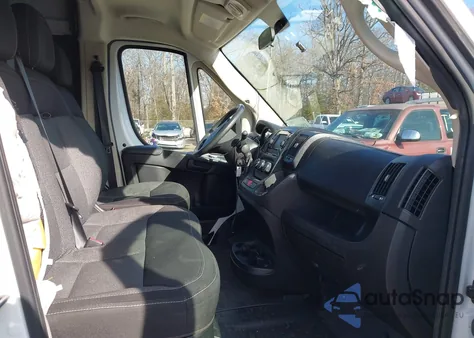 2020 Ram Promaster 2500 High Roof 159 Wb z USA, uszkodzony, nr VIN 3C6TRVDG5LE110116